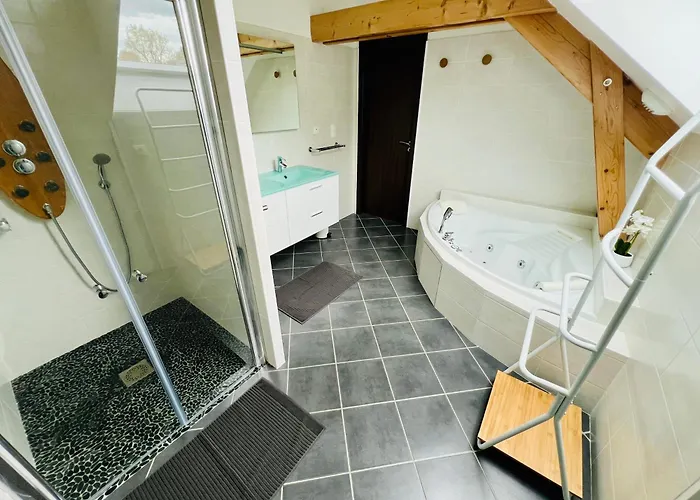 Villaveyron Вилла Roussennac